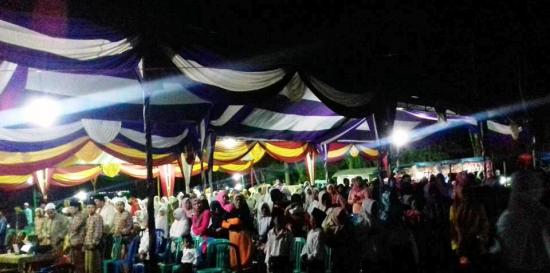 Ratusan pengunjung pecinta al-Qur